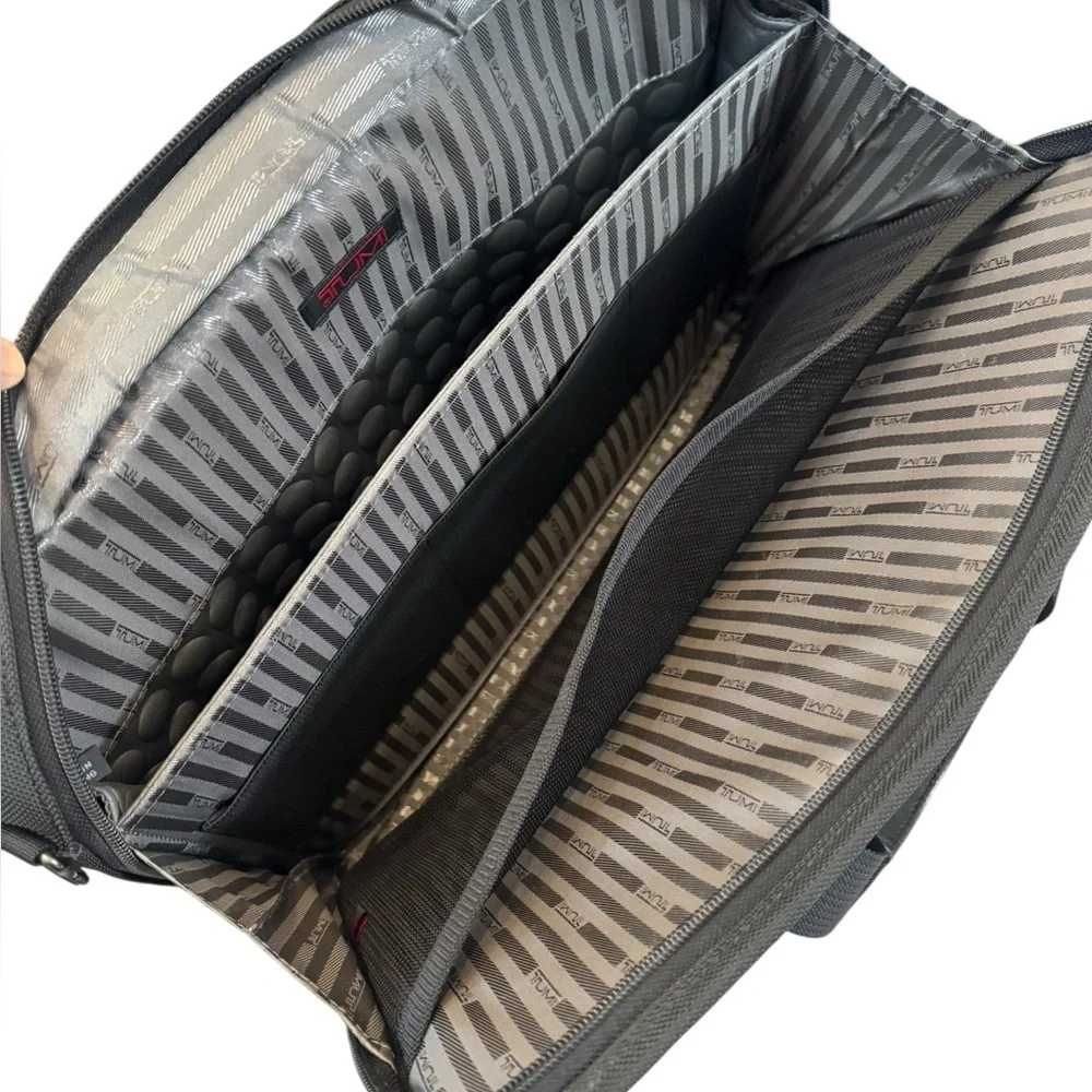 Tumi Black Ballistic Nylon Laptop Slim Design Briefcase Messenger Bag